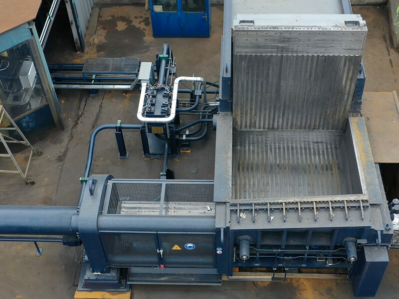 ATM Recycling Systems - presse à paquets à couvercle Arnopress D